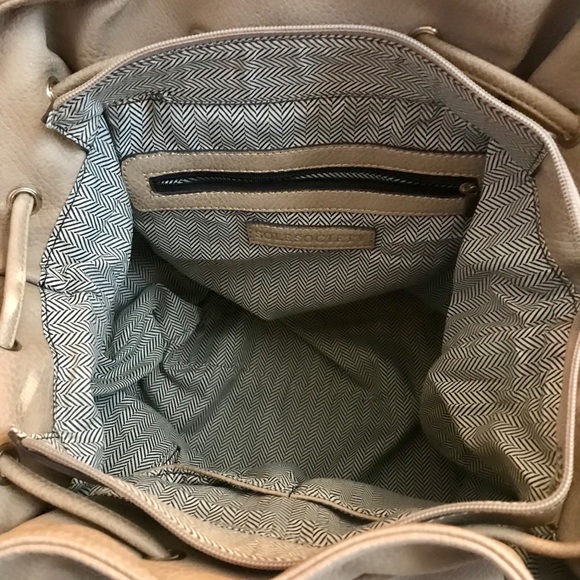 Taupe faux leather/vegan Tote - Picture 3 of 3